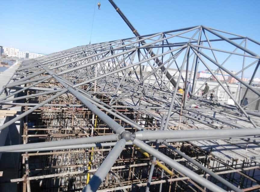 韩城商贸城屋顶网架工程